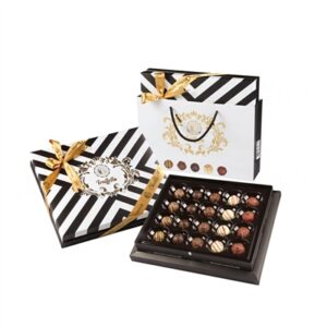 BOLCI.בונב פסים שחור ו לבן פרלינים 270 גרם 8\1