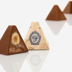 LAURENCE.שוקלד פרמידה חלב אגוז שלם  5 ק"ג \1