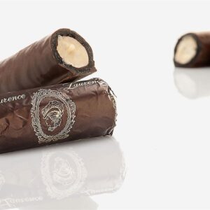 LAURENCE.שוקלד חלב וופל וקרם אגוז  ק"ג 5\1