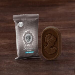 LAURENCE שוקולד מריר ללא סוכר עם שקדים 3.5\1