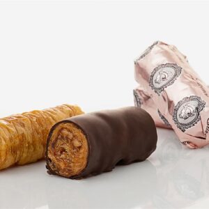 LAURENCE.שוקלד חלב במילוי בקלאווה יוונית 1ק"ג  4\1