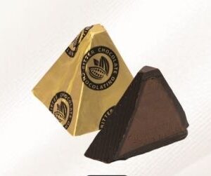 Regal202.שוקלד חלב פרמידה במילוי קרם אגוזים 1ק"ג 31