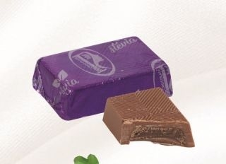 Regal303.שוקלד חלב במילוי קרם אגוזים ללא תוספת סוכר 1ק"ג 31