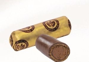 Regal057.שוקלד חלב רוול במילוי וופל קרם אגוזים 1ק"ג 31