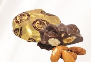 Regal067.שוקלד חלב במילוי שקדים שלמים 1ק"ג 31